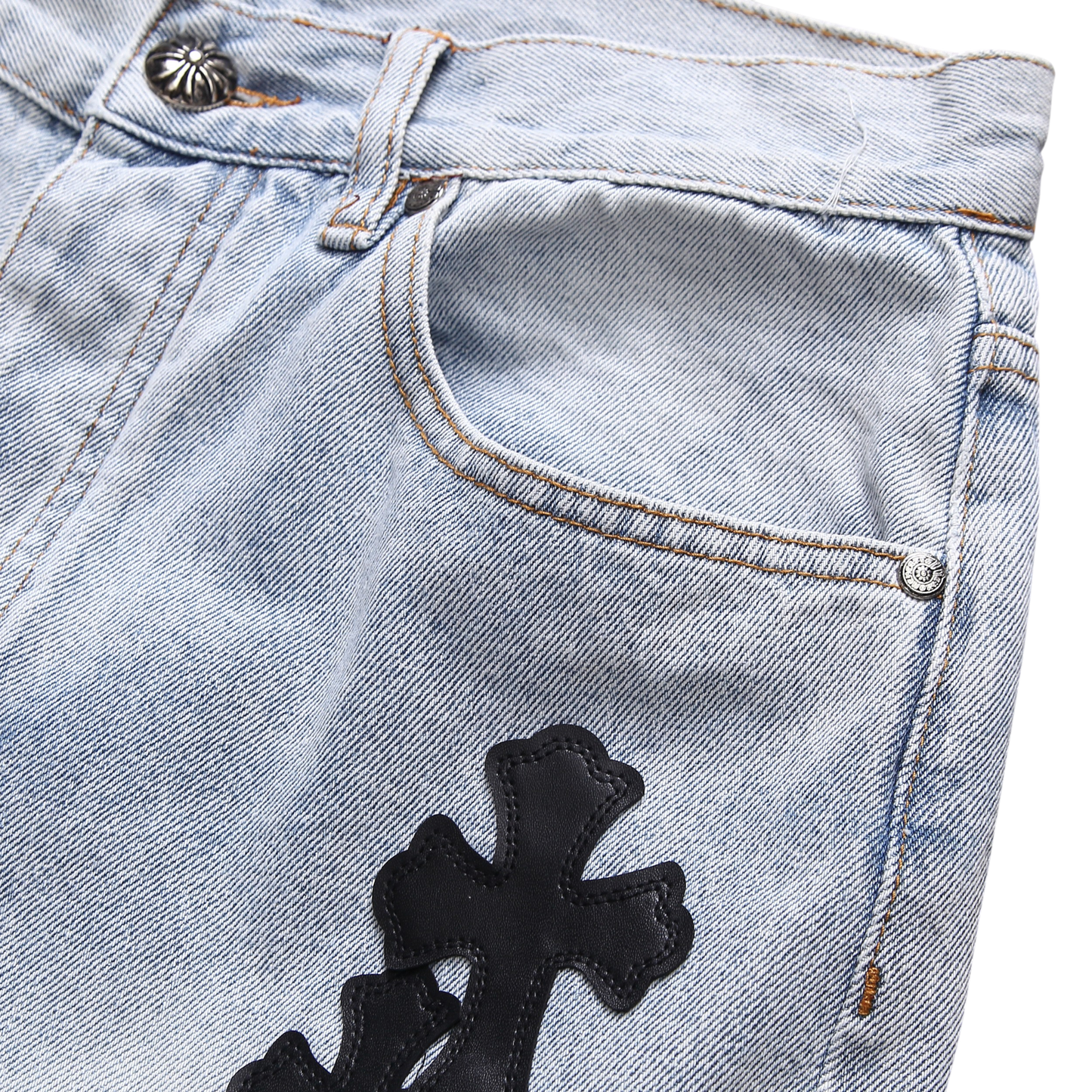 Cross Patch Denim Shorts – Light Wash